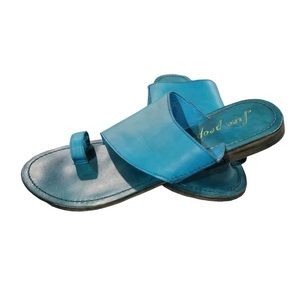 New Free People Toe Loop Flats Aqua Blue Women's sandals